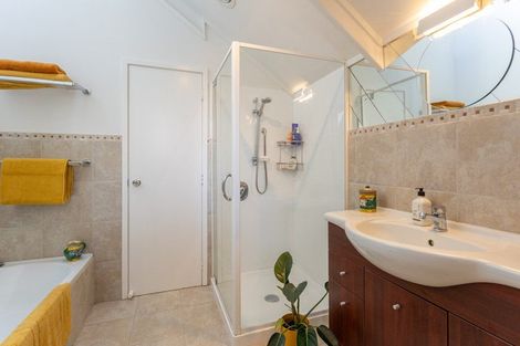 Photo of property in 1/7a Seaside Avenue, Waterview, Auckland, 1026