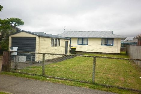 Photo of property in 1a Kent Road, Manurewa, Auckland, 2102