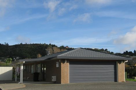 Photo of property in 14 Montgomery Street, Stokes Valley, Lower Hutt, 5019