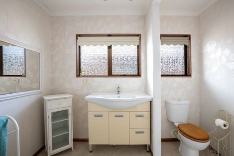 Photo of property in 11 Tukapa Street, Westown, New Plymouth, 4310