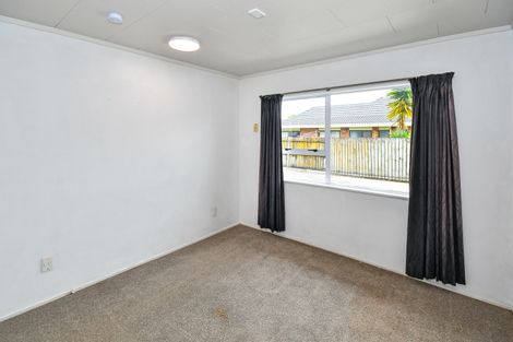Photo of property in 1/8 Onslow Road, Papakura, 2110