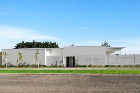 Photo of property in 54 Ainslee Street, Highlands Park, New Plymouth, 4312