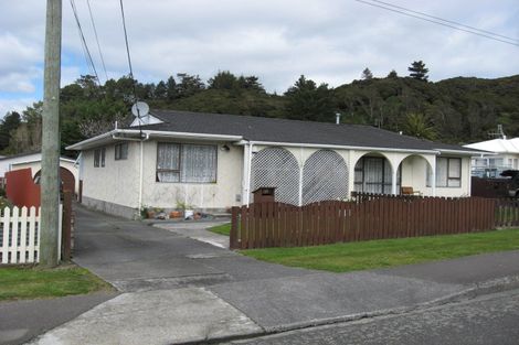 Photo of property in 5b Maire Street, Wainuiomata, Lower Hutt, 5014