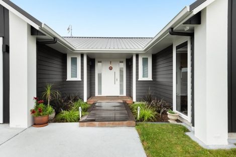 Photo of property in 12 Saint Thomas Avenue, Pyes Pa, Tauranga, 3112