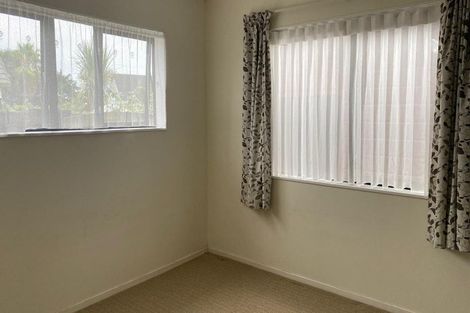 Photo of property in 109 Everglade Drive, Totara Heights, Auckland, 2105
