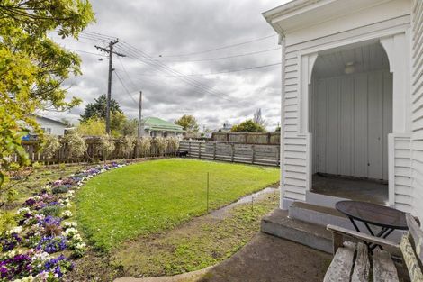 Photo of property in 17 Robert Street, Marton, 4710