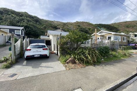 Photo of property in 36 Moa Point Road, Moa Point, Wellington, 6022