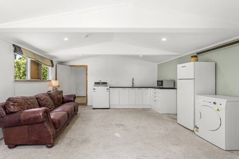 Photo of property in 12 Karioi Crescent, Raglan, 3225
