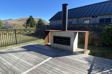 Photo of property in 19 Mckenzies Shute, Jacks Point, Queenstown, 9371