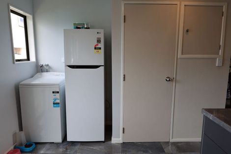 Photo of property in 4/7 Settlement Road, Papakura, 2110