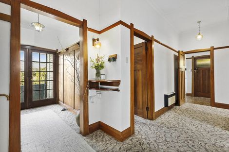 Photo of property in 39 Sutherland Crescent, Melrose, Wellington, 6023