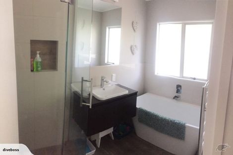 Photo of property in 14 Shannon Place, Torbay, Auckland, 0630