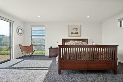 Photo of property in 21 Awa Toru Drive, Fairfield, Dunedin, 9018