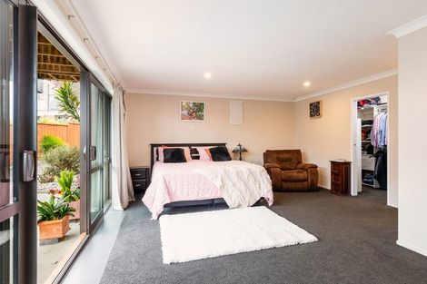 Photo of property in 57 St Annes Crescent, Wattle Downs, Auckland, 2103