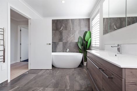 Photo of property in 151 Palm Springs Boulevard, Papamoa Beach, Papamoa, 3118