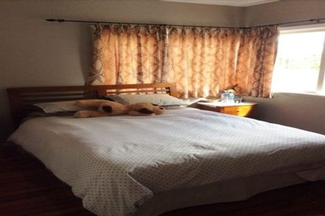 Photo of property in 23 Margan Avenue, New Lynn, Auckland, 0600