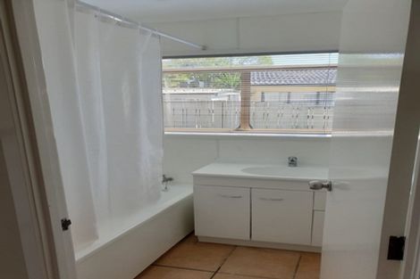 Photo of property in 1/22 John Downs Drive, Browns Bay, Auckland, 0630