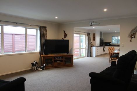 Photo of property in 35 Hamlet Street, Stratford, 4332