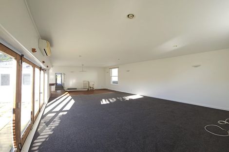 Photo of property in 16 Edinburgh Terrace, Berhampore, Wellington, 6023