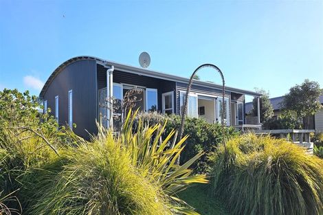 Photo of property in 107 Harbour Drive, Matarangi, Whitianga, 3592