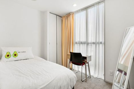 Photo of property in Proximity Apartments, 402/17 Osterley Way, Manukau, Auckland, 2104