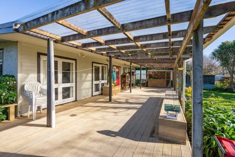 Photo of property in 92 Rahui Road, Otaki, 5512