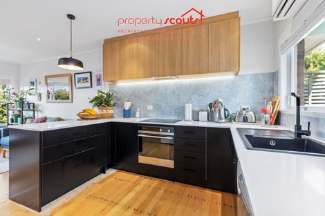 Photo of property in 2/52 Church Street, Northcote Point, Auckland, 0627