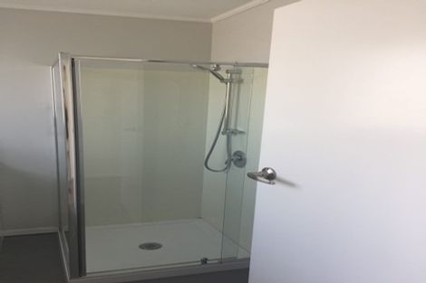 Photo of property in 1/27a Randwick Road, Northland, Wellington, 6012