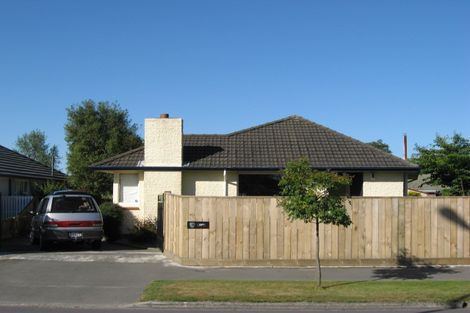 Photo of property in 334 Memorial Avenue, Burnside, Christchurch, 8053