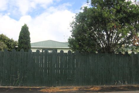 Photo of property in 30 Lyndhurst Street, Takaro, Palmerston North, 4412
