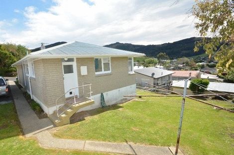 Photo of property in 9 Springdon Avenue, Sawyers Bay, Port Chalmers, 9023