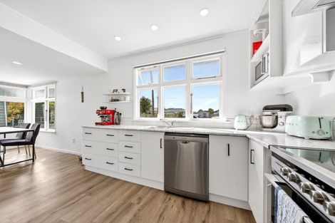 Photo of property in 382 High Street South, Carterton, 5713