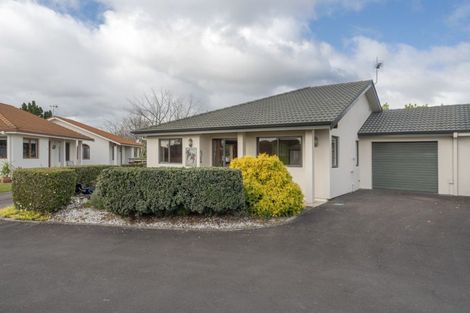 Photo of property in Cotswold Court, 16/8 Cheyne Road, Pyes Pa, Tauranga, 3112