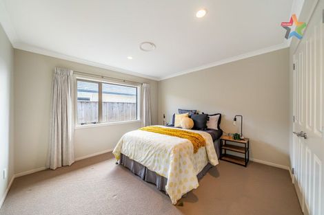 Photo of property in 27 Simpson Crescent, Raumati Beach, Paraparaumu, 5032