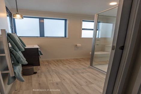 Photo of property in 64 Motuhara Road, Plimmerton, Porirua, 5026