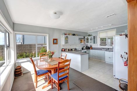 Photo of property in 68 Doon Street, Vauxhall, Dunedin, 9013