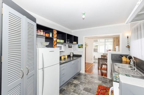 Photo of property in 9 Bremridge Place, Melville, Hamilton, 3206