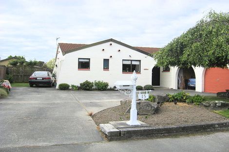 Photo of property in 15 Applewood Place, Casebrook, Christchurch, 8051