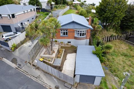 Photo of property in 2 Wakatipu Street, Ravensbourne, Dunedin, 9022