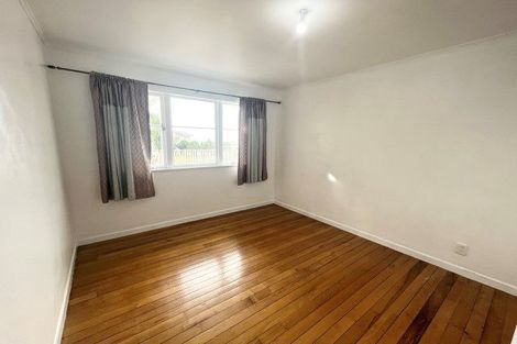 Photo of property in 5 Kokiri Street, Te Atatu South, Auckland, 0610