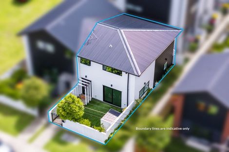 Photo of property in 1/21 Karamu Street, Te Atatu Peninsula, Auckland, 0610