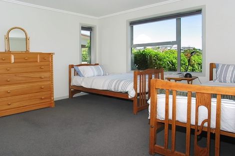 Photo of property in 2 Scoresby Grove, Whitby, Porirua, 5024