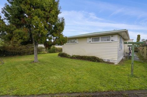 Photo of property in 1 Strathmore Place, Awapuni, Palmerston North, 4412