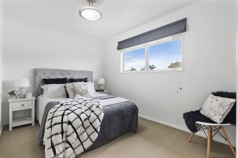 Photo of property in 10 Sanctuary Point, Sunnyhills, Auckland, 2010