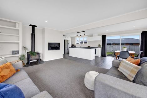 Photo of property in 40 Mahoe Street, Inglewood, 4330