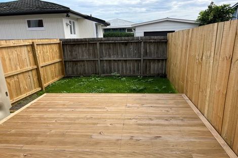 Photo of property in 5/3 Abbotleigh Avenue, Te Atatu Peninsula, Auckland, 0610