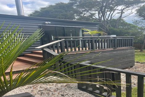 Photo of property in 12 Okoka Road, Omiha, Waiheke Island, 1081