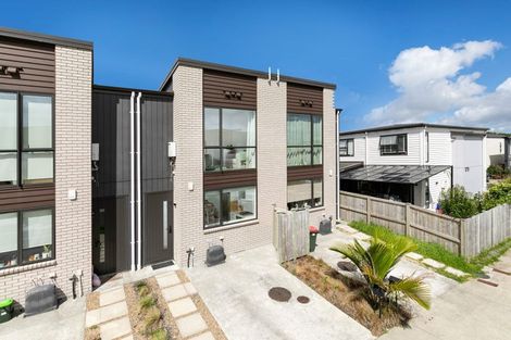 Photo of property in 6 Landing Path Drive, Hobsonville, Auckland, 0616