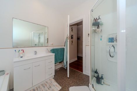 Photo of property in 9 Rolleston Street, Mount Cook, Wellington, 6021