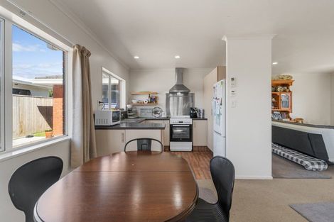 Photo of property in 130 Windsor Road, Bellevue, Tauranga, 3110